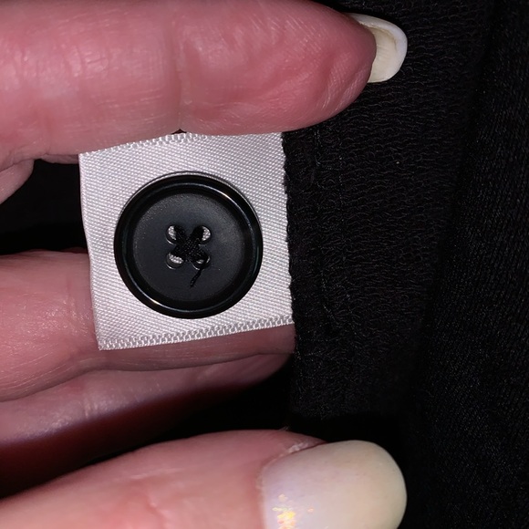 Tahara button down sweater size large - Picture 7 of 7